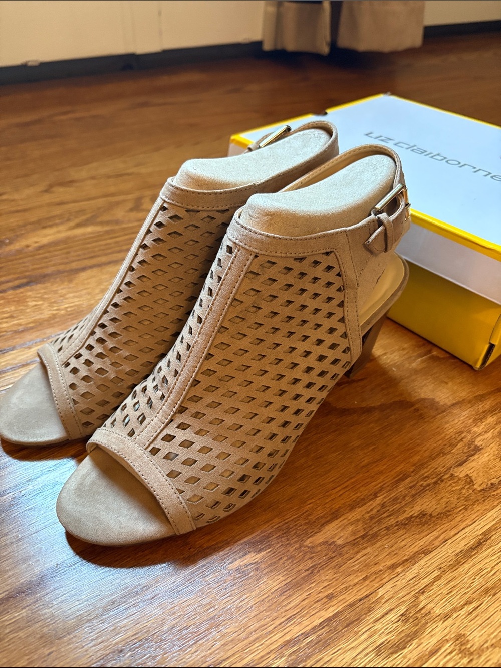 Liz Claiborne Tan Perforated Peep-Toe Slingback Mules
